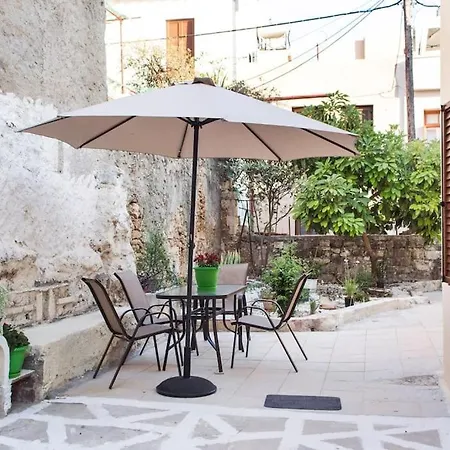 Kalliston House With A Yard Chania (Crete)