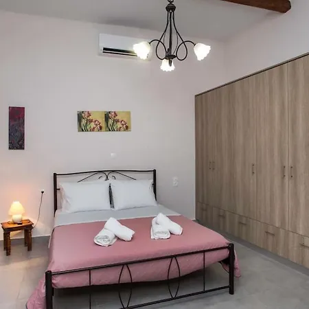 Casa vacanze Kalliston House With A Yard La Canea