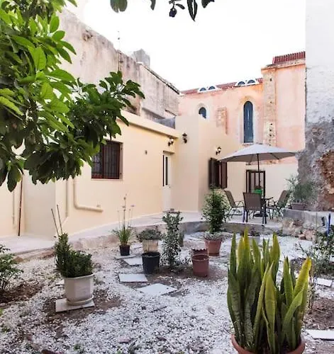 Kalliston House With A Yard Hébergement de vacances *