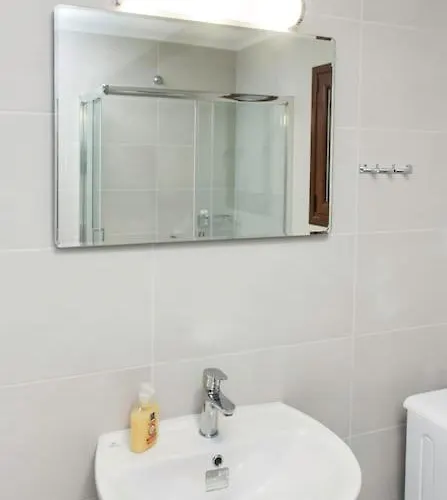 Kalliston House With A Yard Hébergement de vacances *