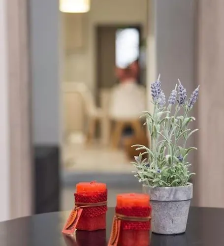 Kalliston House With A Yard Hébergement de vacances La Canée