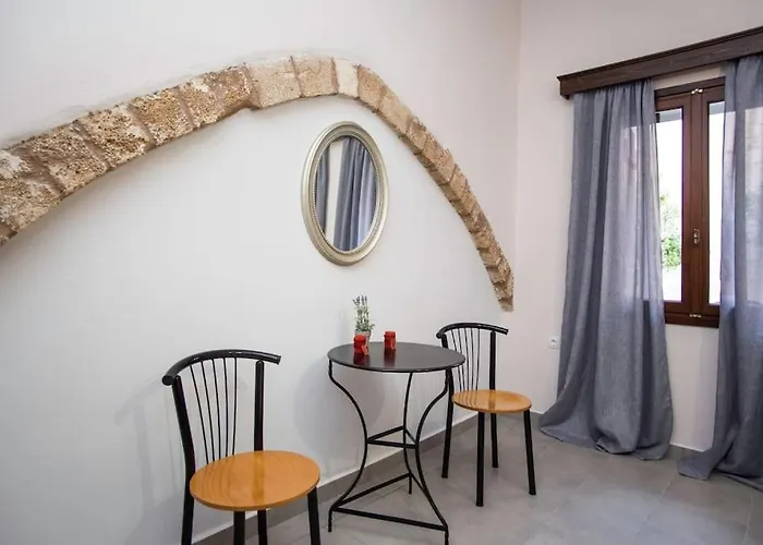 Hébergement de vacances Kalliston House With A Yard La Canée