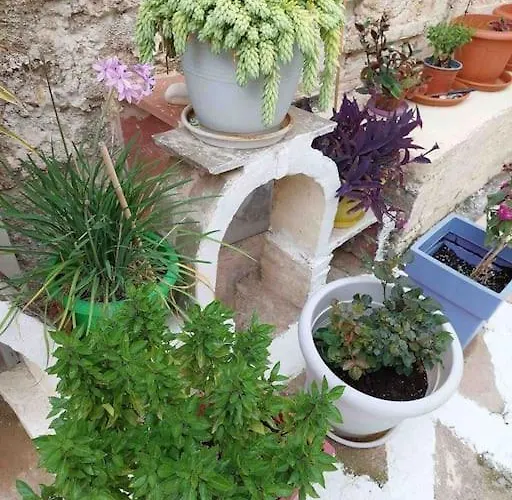 Kalliston House With A Yard